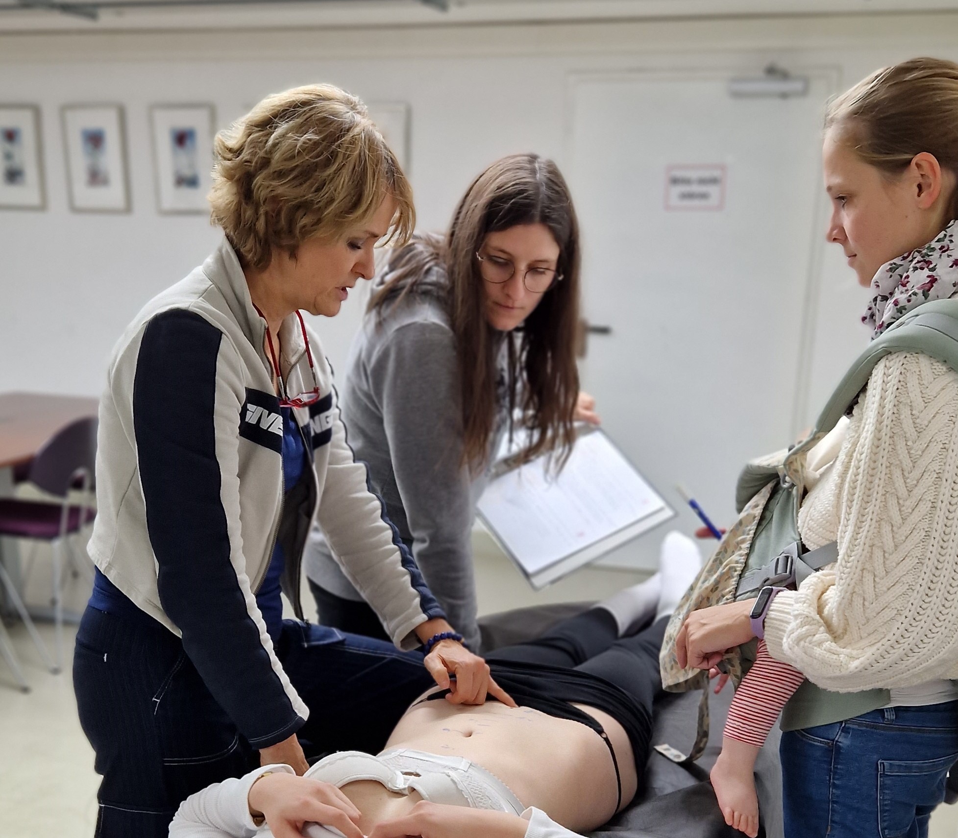 Praktische Akupunktur-Ausbildung für Hebammen